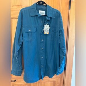 Men’s large Wind River T—max lined canvas shirt. New with tags.